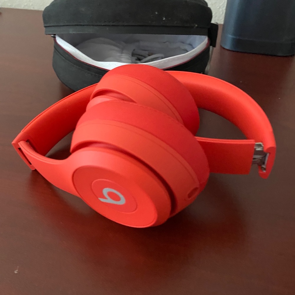 Red Beats